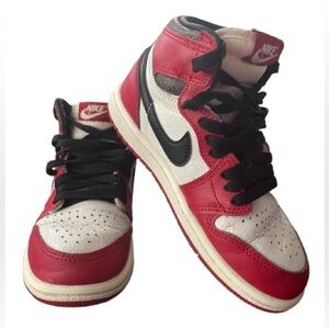 AIR JORDAN 1 HIGH RETRO HIGH OG PS CHICAGO LOST AND FOUND SIZE 12.5C